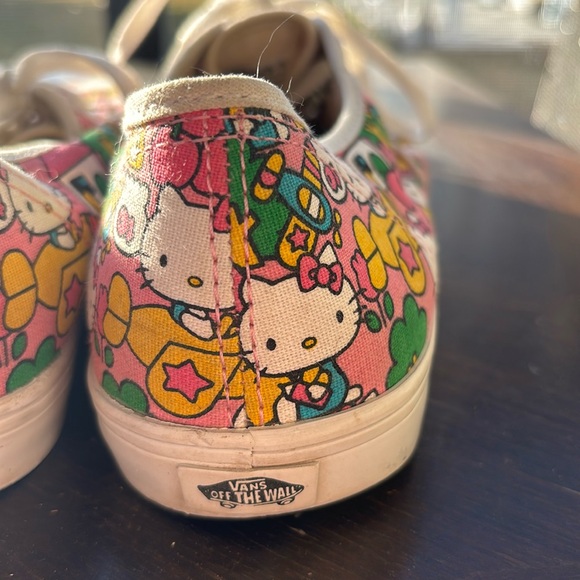 Vans Hello Kitty Patterned Sneakers - Picture 6 of 8